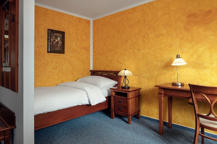 Imagen de la habitación del Hotel Golf and Spa Resort Kunětická Hora. Foto 13