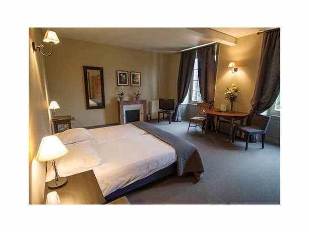 Imagen de la habitación del Hotel Golf de Saint Junien. Foto 13