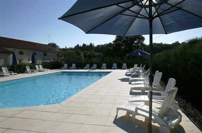 Imagen general del Hotel Golf de Saint Junien. Foto 6