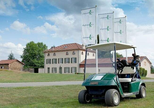 Imagen general del Hotel Golf de Saint Junien. Foto 9
