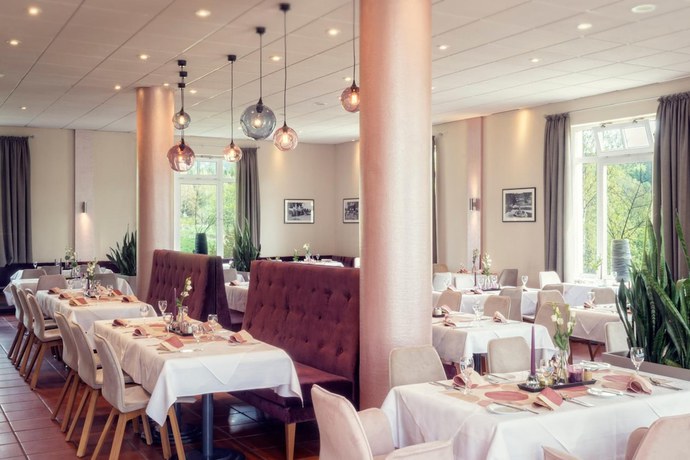 Imagen del bar/restaurante del Hotel Golfhotel Fahrenbach. Foto 7