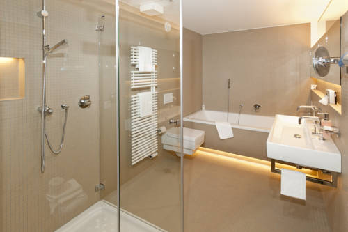 Imagen de la habitación del Hotel Golfhotel Riederhof. Foto 9