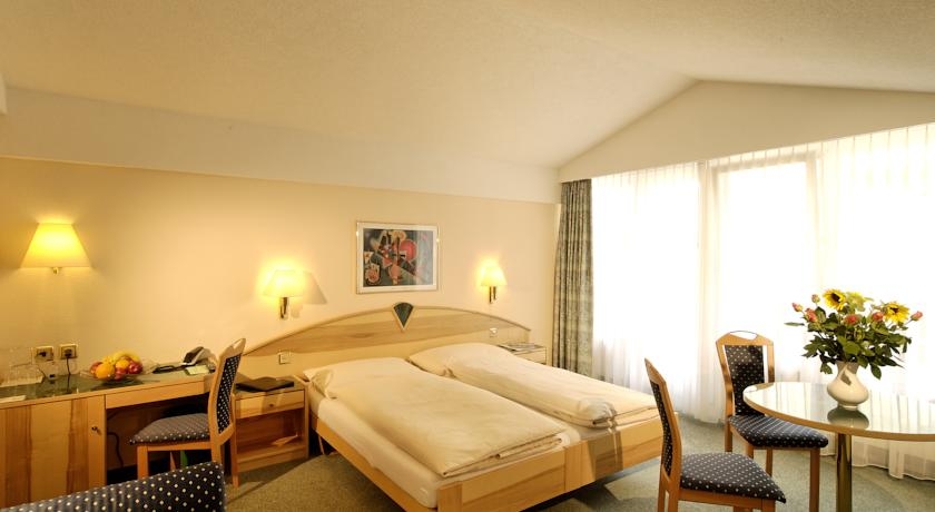 Imagen de la habitación del Hotel Golfhotel Saaserhof. Foto 3