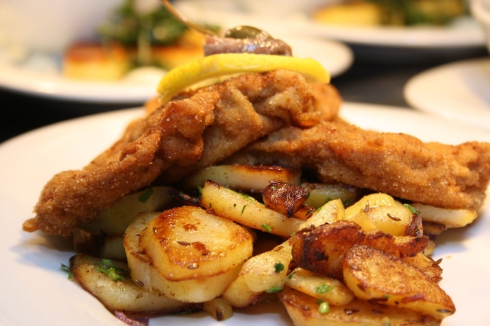 Imagen del bar/restaurante del Hotel Golfhotel Schloss Reichmannsdorf. Foto 12