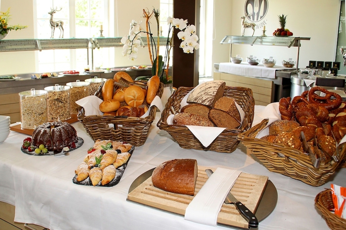 Imagen del bar/restaurante del Hotel Golfhotel Schloss Reichmannsdorf. Foto 16