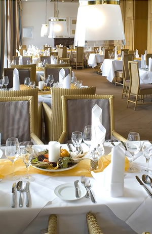 Imagen del bar/restaurante del Hotel Golfhotel and Restaurant Lindenhof. Foto 5