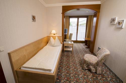 Imagen de la habitación del Hotel Golf-tennis-wellnesshotel Mori. Foto 10