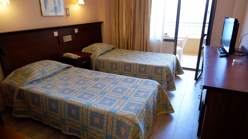 Imagen de la habitación del Hotel Golmar Beach. Foto 2
