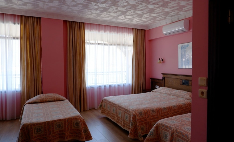 Imagen de la habitación del Hotel Golmar Beach. Foto 4