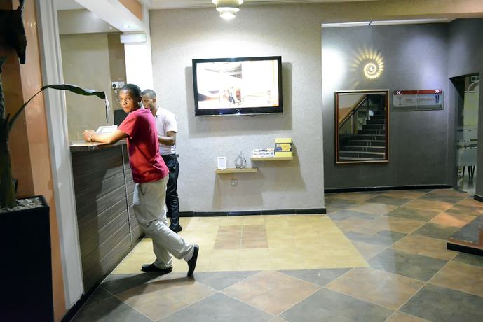 Imagen de los interiores del Hotel Golphins Suites ands. Foto 18