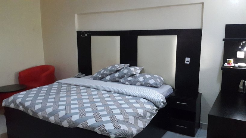 Imagen de la habitación del Hotel Golphins Suites ands. Foto 7