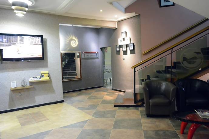 Imagen general del Hotel Golphins Suites ands. Foto 1