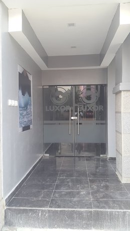 Imagen de los interiores del Hotel Golphins Suites ands. Foto 19