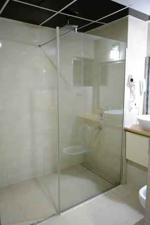 Imagen de la habitación del Hotel Golphins Suites ands. Foto 15