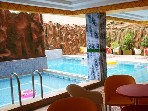 Imagen general del Hotel Gomassine. Foto 4