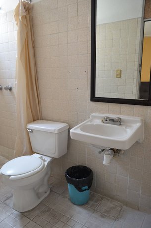 Imagen de la habitación del Hotel Gomez. Foto 6