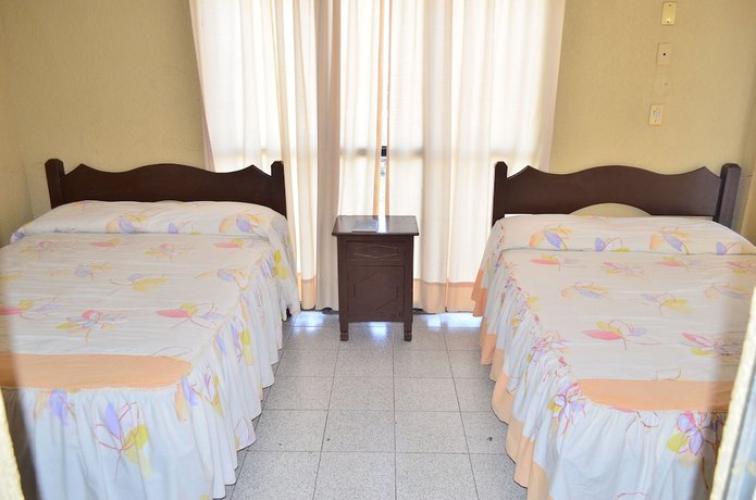 Imagen de la habitación del Hotel Gomez. Foto 7