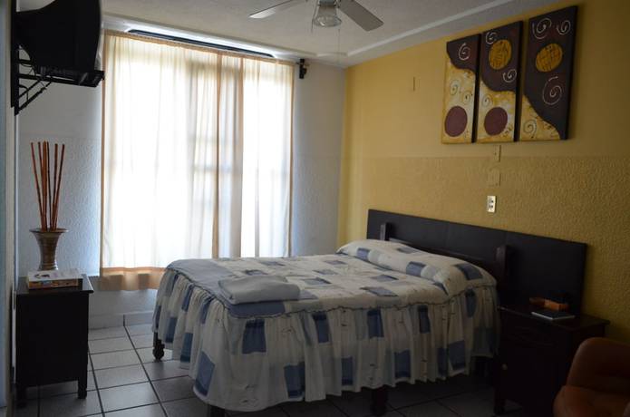 Imagen general del Hotel Gomez. Foto 1