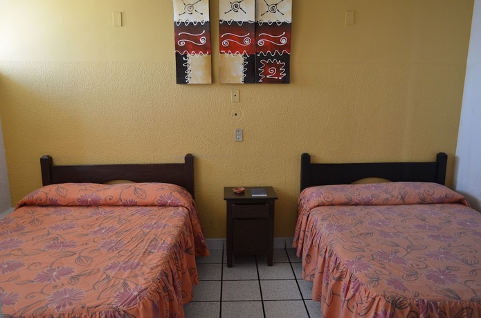Imagen de la habitación del Hotel Gomez. Foto 8