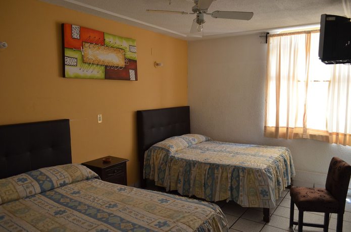 Imagen de la habitación del Hotel Gomez. Foto 9