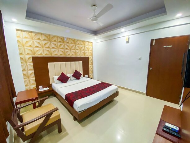 Imagen de la habitación del Hotel Gomti. Foto 12