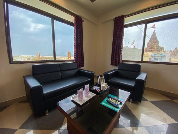 Imagen de la habitación del Hotel Gomti. Foto 21