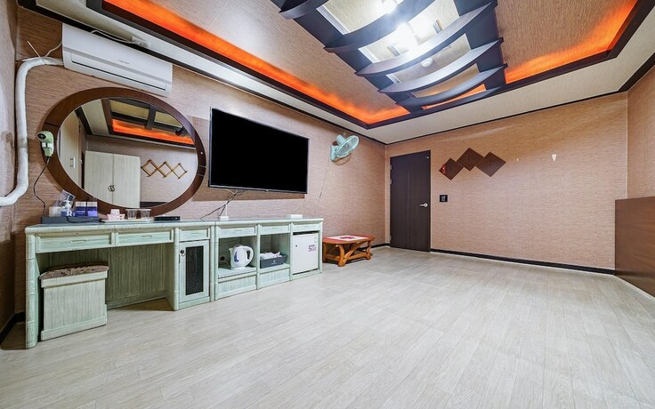 Imagen general del Hotel Gongju White Castle. Foto 1
