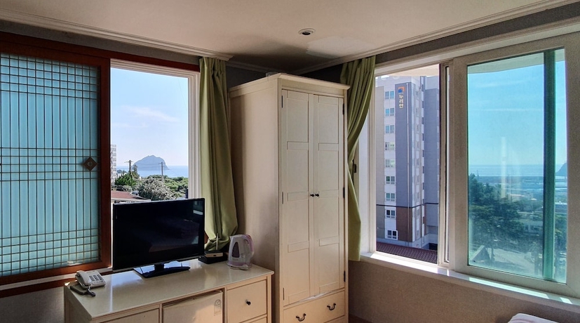 Imagen de la habitación del Hotel Good Inn. Foto 4
