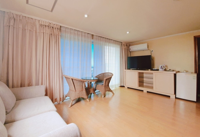 Imagen de la habitación del Hotel Good Inn. Foto 5