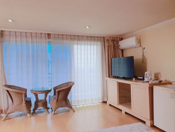 Imagen de la habitación del Hotel Good Inn. Foto 10