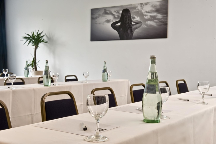 Imagen de los interiores del Hotel Good Morning + Bad Oldesloe. Foto 15