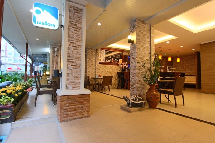 Imagen del bar/restaurante del Hotel Good Nice Patong. Foto 4