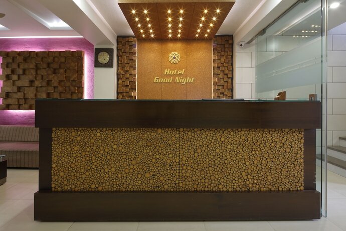 Imagen general del Hotel Good Night, Ahmedabad. Foto 14