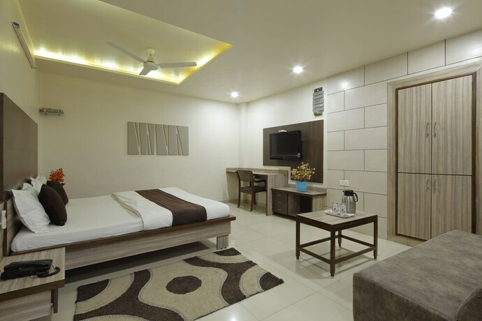 Imagen de la habitación del Hotel Good Night, Ahmedabad. Foto 18