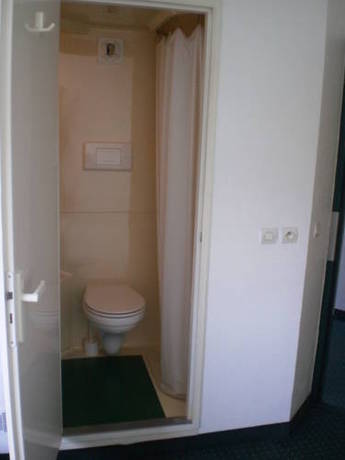 Imagen de la habitación del Hotel Good Night. Foto 12