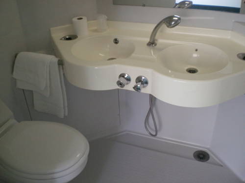 Imagen de la habitación del Hotel Good Night. Foto 13