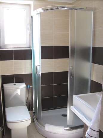 Imagen de la habitación del Hotel Good Night, Ni&scaron;. Foto 16