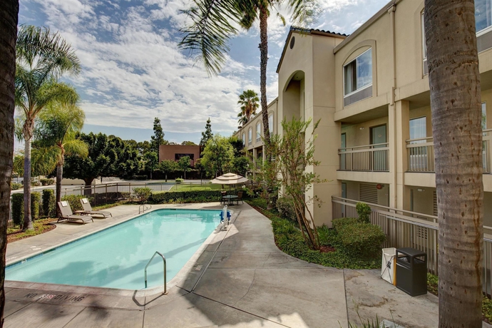 Imagen de la piscina del Hotel Good Nite Inn Buena Park. Foto 16