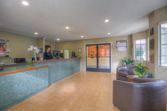 Imagen de los interiores del Hotel Good Nite Inn - Calabasas. Foto 8