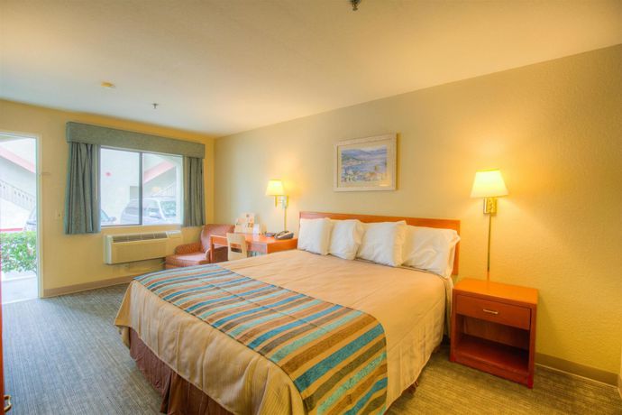 Imagen de la habitación del Hotel Good Nite Inn Camarillo. Foto 4
