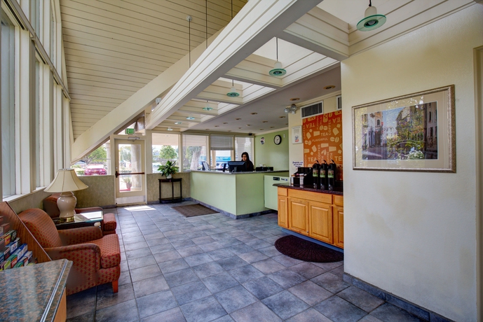 Imagen de los interiores del Hotel Good Nite Inn - Redwood City. Foto 14