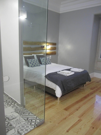Imagen de la habitación del Hotel GoodTime Marqu&ecirc;s Suites. Foto 6