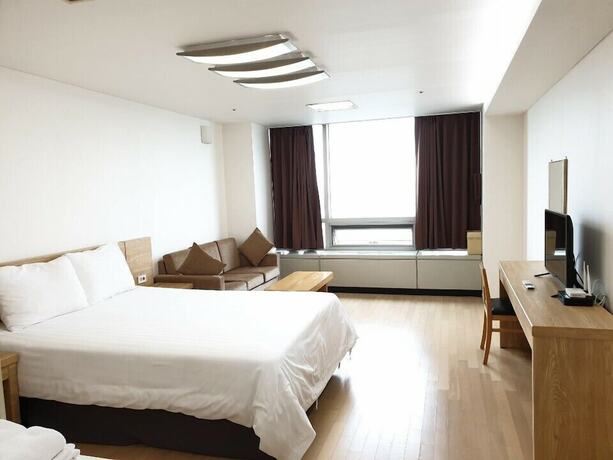 Imagen de la habitación del Hotel Goodday Airtel. Foto 18