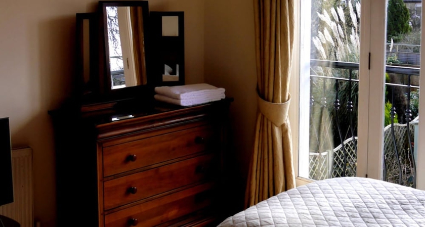 Imagen de la habitación del Hotel Goodenough Guesthouse. Foto 10