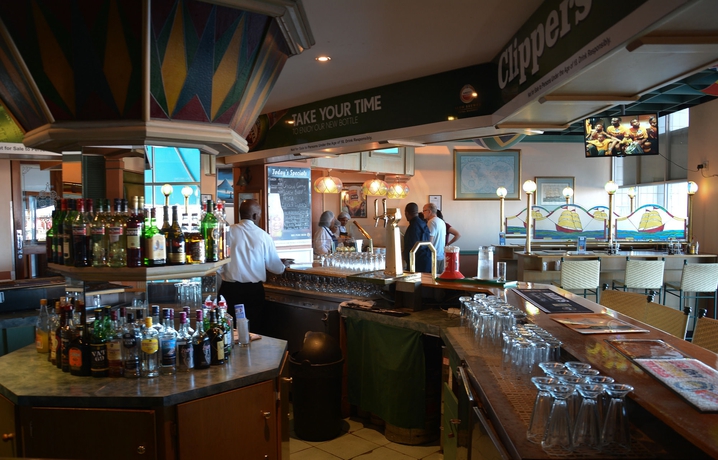 Imagen del bar/restaurante del Hotel Gooderson Tropicana. Foto 3