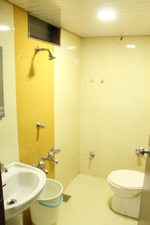 Imagen de la habitación del Hotel Goodluck Residency. Foto 15
