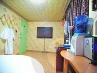 Imagen de la habitación del Hotel Goodstay Dongrae Oncheon. Foto 9