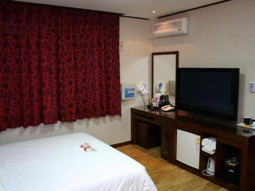 Imagen general del Hotel Goodstay HighValley. Foto 6