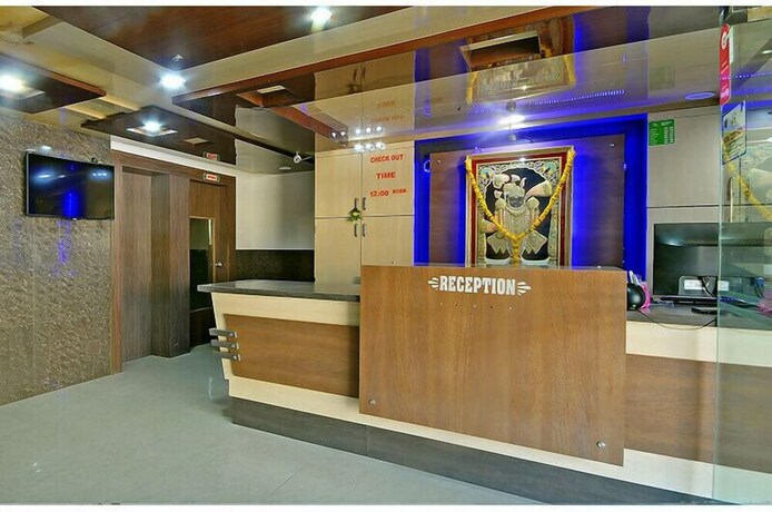 Imagen de los interiores del Hotel Gopal, Dwarka. Foto 33