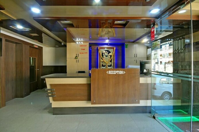 Imagen de los interiores del Hotel Gopal, Dwarka. Foto 34